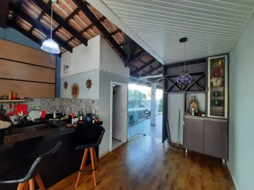 Casa com 5 dormitórios sendo 2 suítes e 5 vagas na praia dos amores em Balneário Camboriú- SC. — foto 4