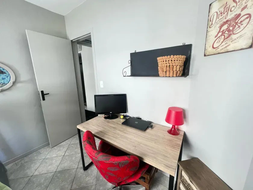 Apartamento com 2 dormitórios sendo 1 suíte e 1 vaga de garagem– 450m da Praia em Balneário Camboriú — foto 23