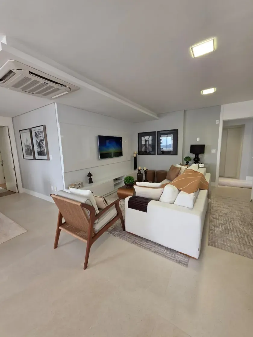 Apartamento vista mar com 3 suítes 3 vagas de garagem na Barra Sul em Balneário Camboriú — foto 3