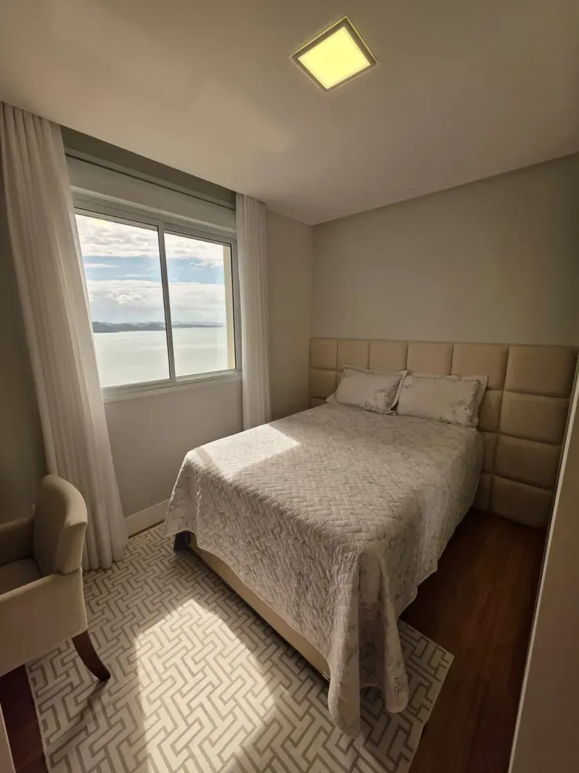 Apartamento vista mar com 3 suítes 3 vagas de garagem na Barra Sul em Balneário Camboriú — foto 8