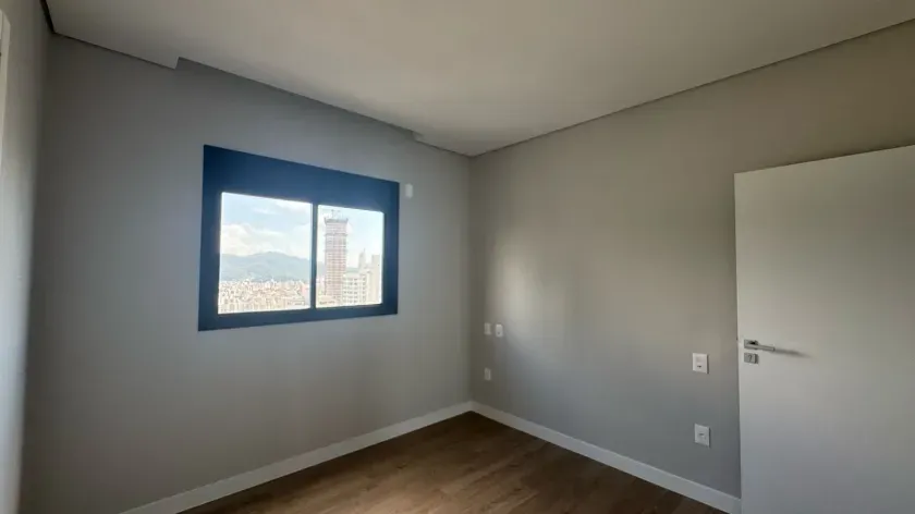 Apartamento com 4 dormitórios sendo 2 suítes  e 5 vagas de garagem em Balneário Camboriú — foto 7