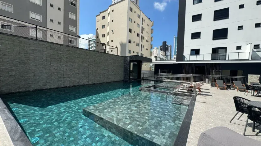 Apartamento com 4 dormitórios sendo 2 suítes  e 5 vagas de garagem em Balneário Camboriú — foto 13