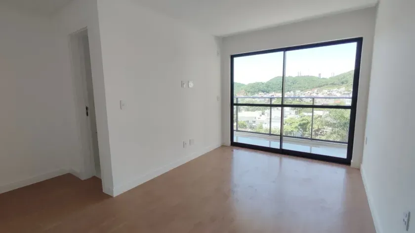Apartamento com 3 dormitórios sendo 1 suíte e 2 vagas de garagem na Praia Brava em Itajaí