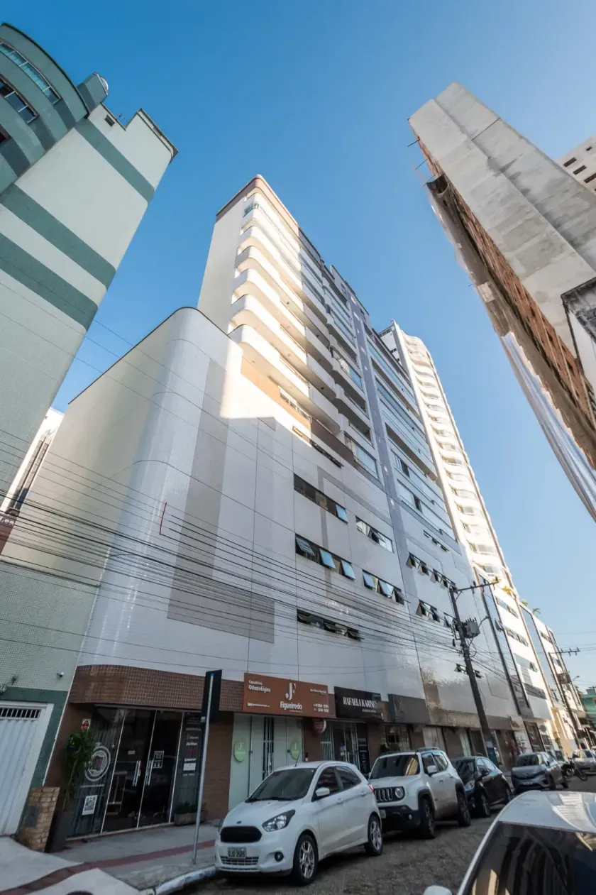 Apartamento mobiliado diferenciado com 3 dormitórios sendo 1 suíte e 2 vagas em Balneário Camboriú — foto 18