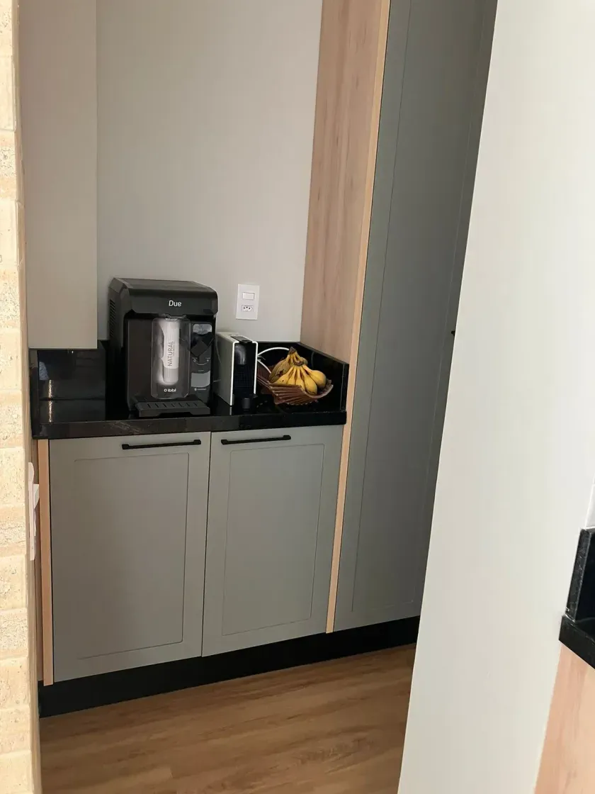 Apartamento mobiliado diferenciado com 3 dormitórios sendo 1 suíte e 2 vagas em Balneário Camboriú — foto 9