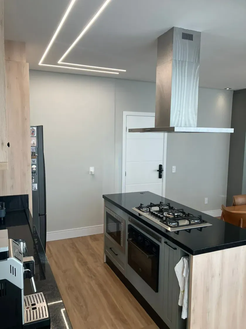 Apartamento mobiliado diferenciado com 3 dormitórios sendo 1 suíte e 2 vagas em Balneário Camboriú — foto 10