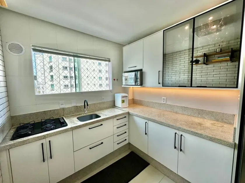 Apartamento no Edifício Márcia Regina com 3 dormitórios em Balneário Camboriú — foto 11