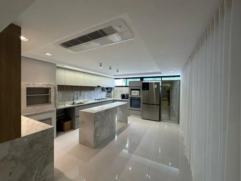 Apartamento no Edifício Residencial NF Toscana com 4 dormitórios em Balneário Camboriú
