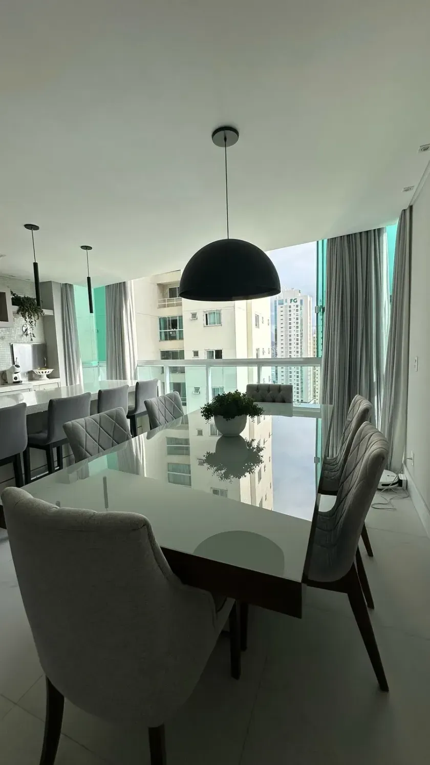 Apartamento mobiliado com 3 dormitórios sendo 2 suítes e 3 vagas de garagem em Balneário Camboriú — foto 4