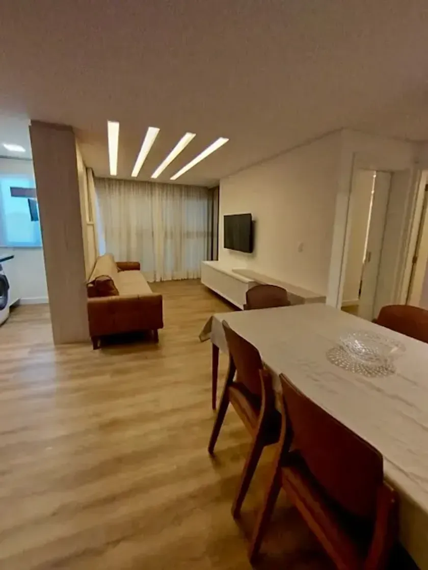 Apartamento vista mar mobiliado com 2 dormitórios sendo 1 suíte e 1 vaga de garagem na Brava — foto 2