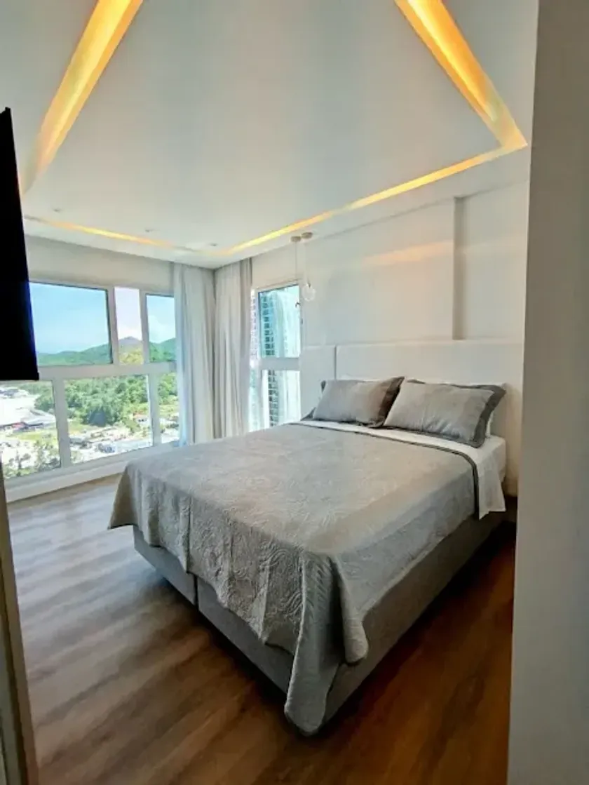 Apartamento vista mar mobiliado com 2 dormitórios sendo 1 suíte e 1 vaga de garagem na Brava — foto 10