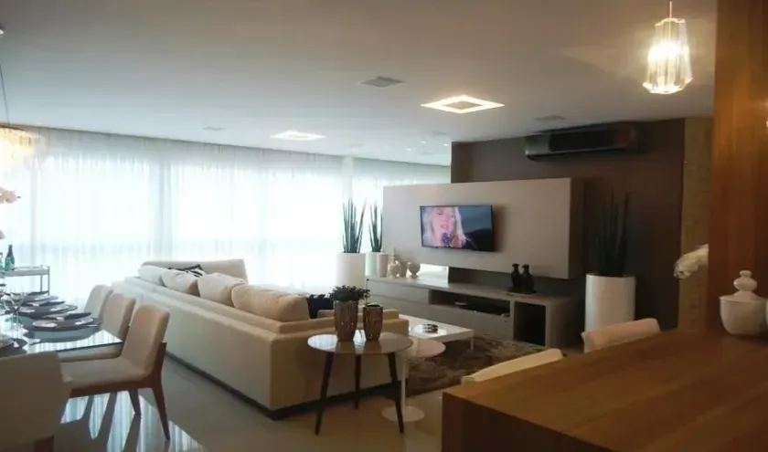 Apartamento mobiliado com 3 suítes e 2 vagas de garagem em Balneário Camboriú — foto 1