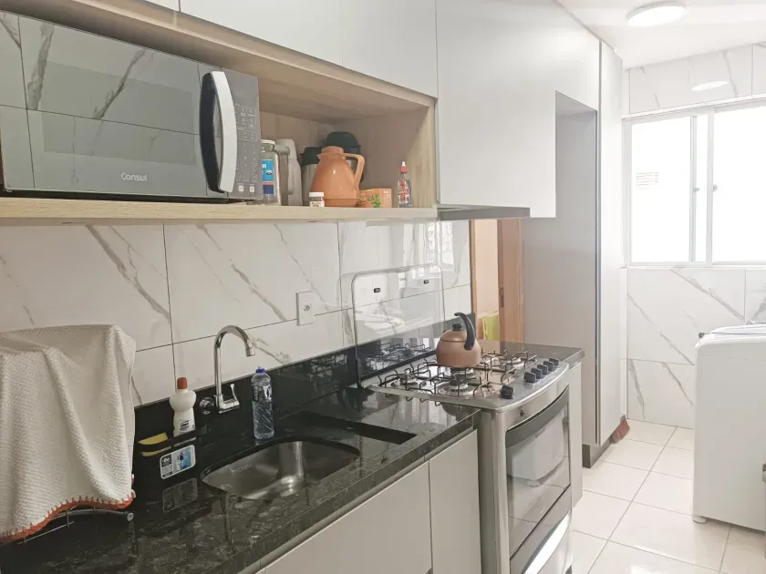 Apartamento com 3 dormitórios e 2 vagas de garagem na Avenida Brasil em Balneário Camboriú — foto 4