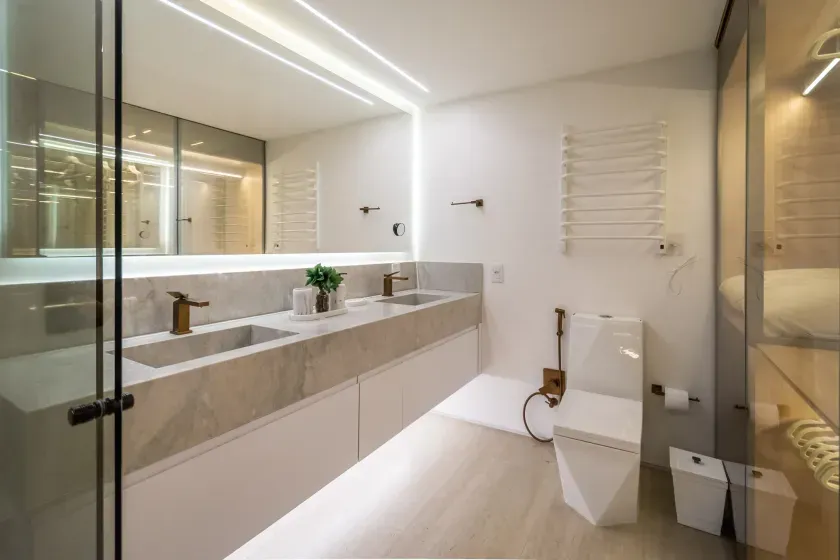 Apartamento Frente Mar com 4 dormitórios sendo 2 suítes em Balneário Camboriú/SC — foto 35