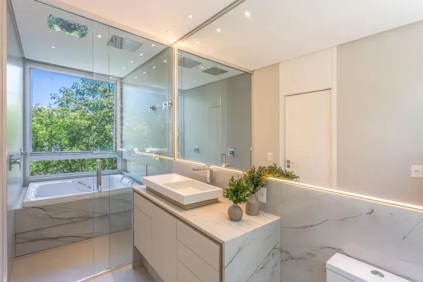 Casa mobiliada com 4 suítes e 4 vagas de garagem no Estaleirinho — foto 14