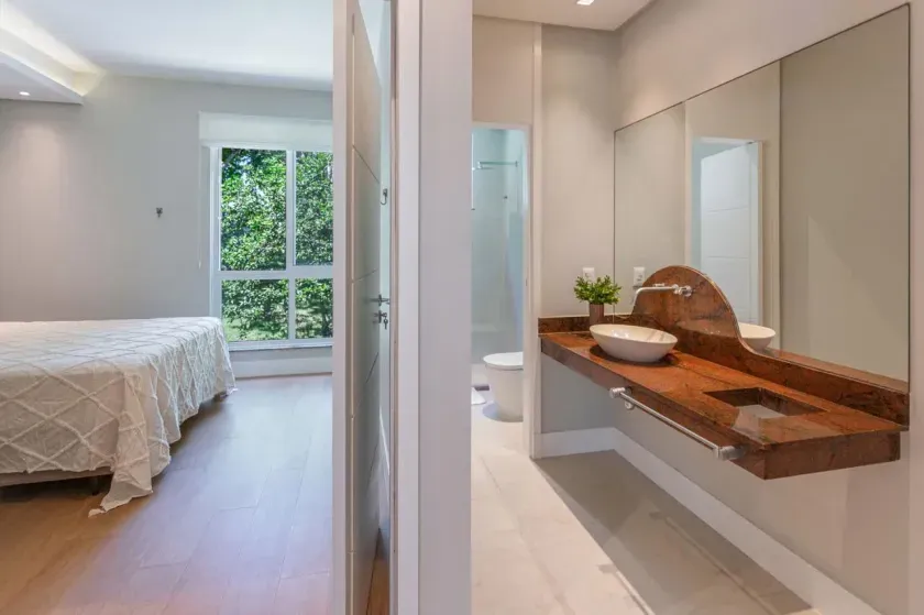 Casa mobiliada com 4 suítes e 4 vagas de garagem no Estaleirinho — foto 17