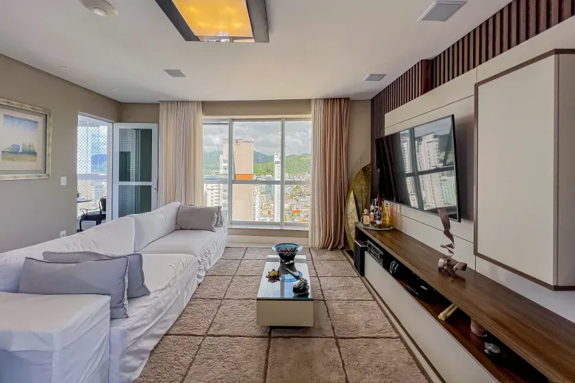 Apartamento no Solar Gonçalves com 3 Suítes em Balneário Camboriú — foto 42