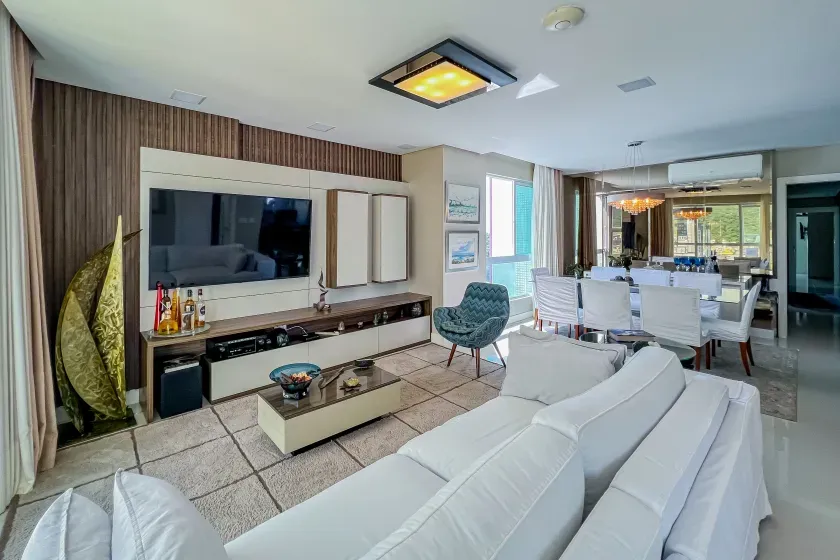 Apartamento no Solar Gonçalves com 3 Suítes em Balneário Camboriú — foto 44