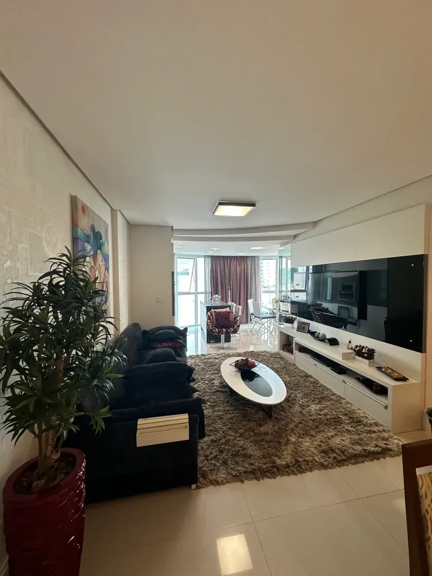 Apartamento alto padrão com 3 suítes e 4 vagas de garagem em - Balneário Camboriú/SC