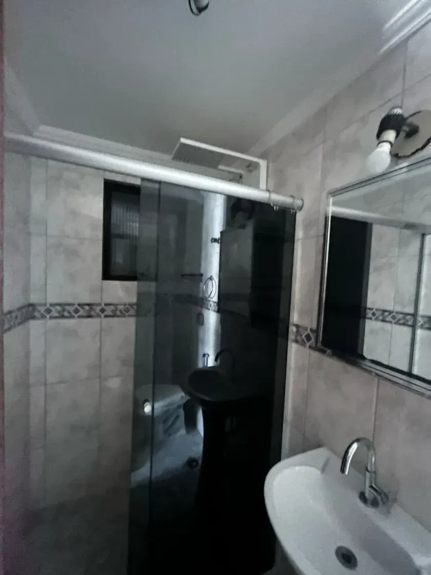 Apartamento no Edifício Vila Di Napoli 2 Dormitórios em Balneário Camboriú — foto 4