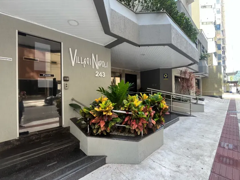 Apartamento no Edifício Vila Di Napoli 2 Dormitórios em Balneário Camboriú — foto 12