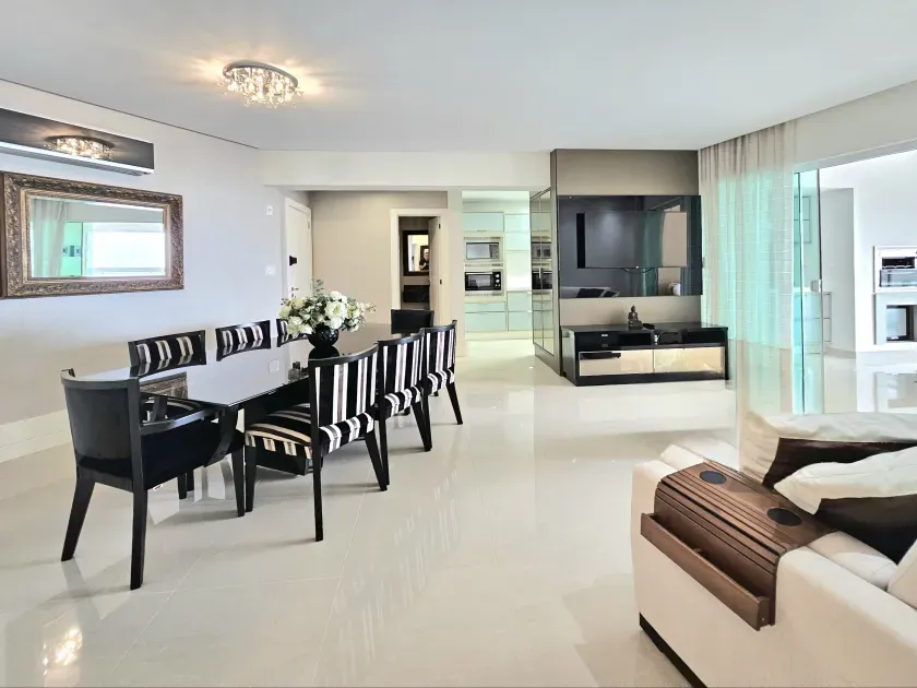 Apartamento no Edifício Grand Royale em Balneário Camboriú — foto 7