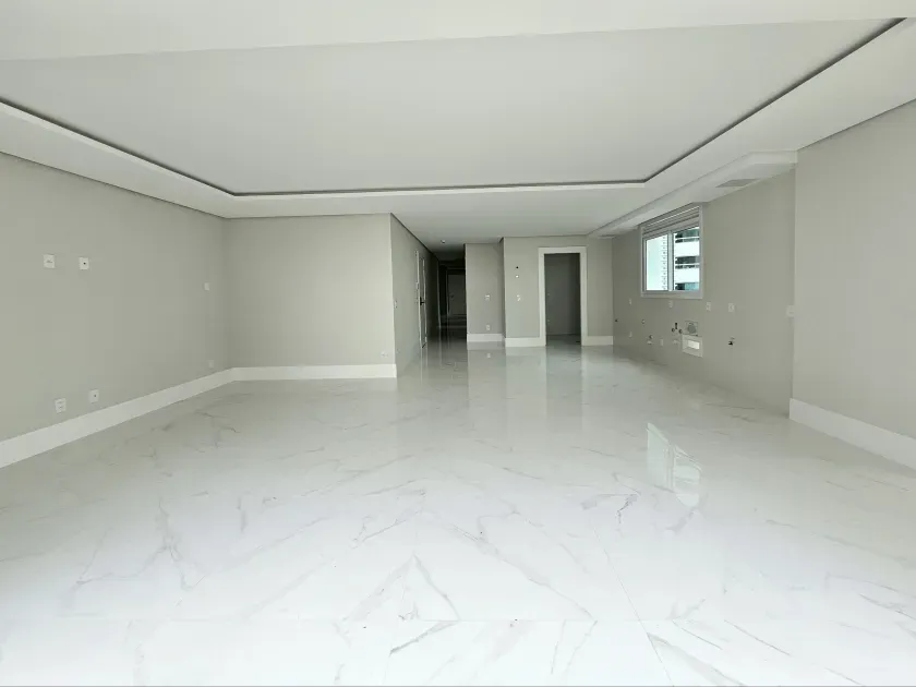 Apartamento no Edifício Skyline Quadra Mar em Balneário Camboriú — foto 5