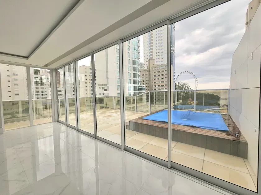 Apartamento no Edifício Skyline Quadra Mar em Balneário Camboriú — foto 9