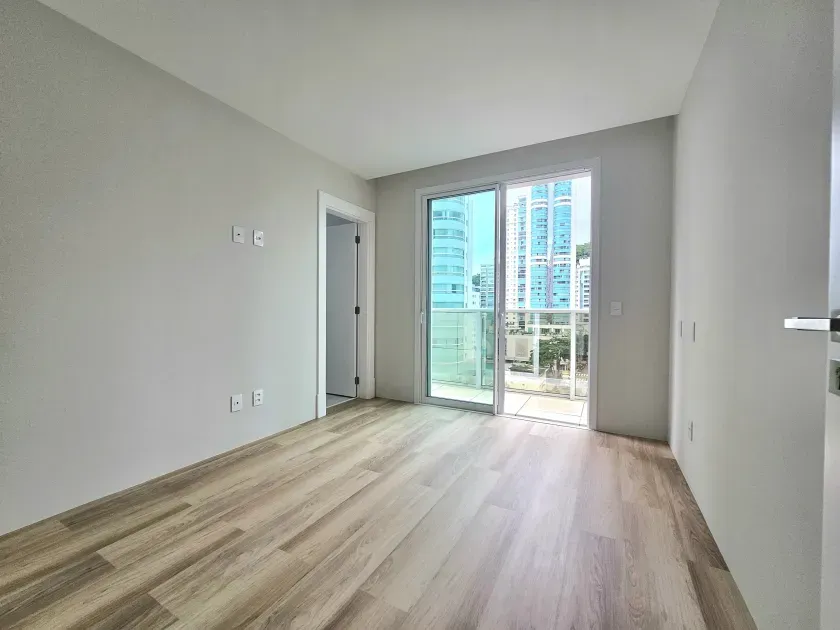 Apartamento no Edifício Skyline Quadra Mar em Balneário Camboriú — foto 14