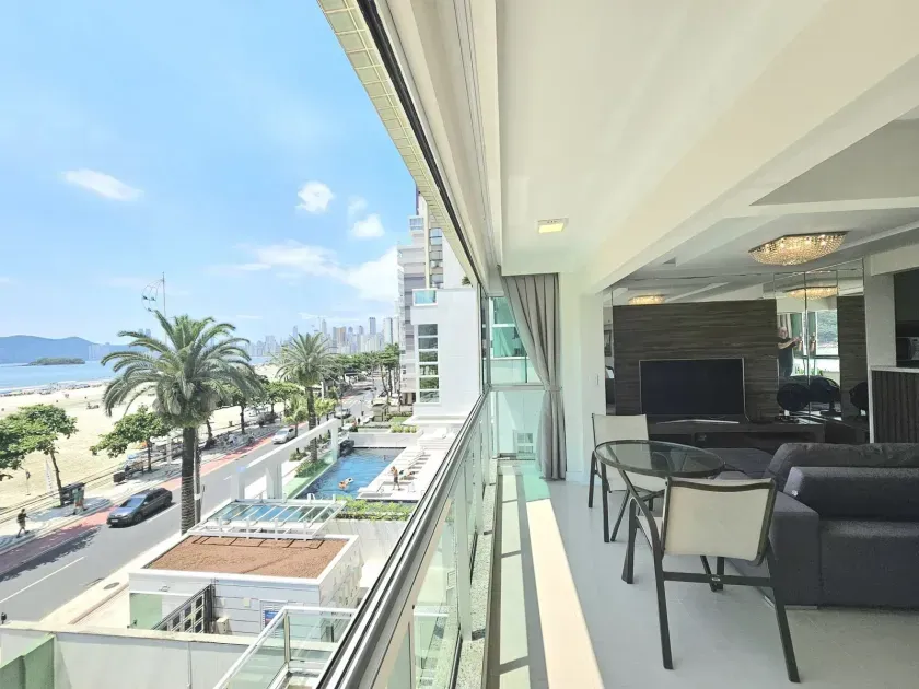 Apartamento no Edifício Albany em Balneário Camboriú