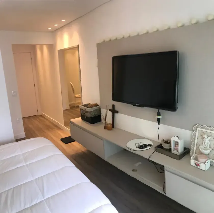 Apartamento quadra mar com 3 dormitórios e 2 vagas em Balneário Camboriú/SC — foto 1