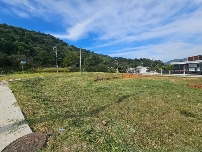Terreno de esquina com 543,58 m² no Bairro da Barra em Balneário Camboriú SC — foto 10