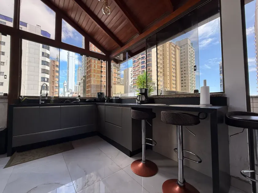 Cobertura Duplex com 3 dormitórios sendo 2 suítes, Pronto para morar em Balneário Camboriú SC — foto 3