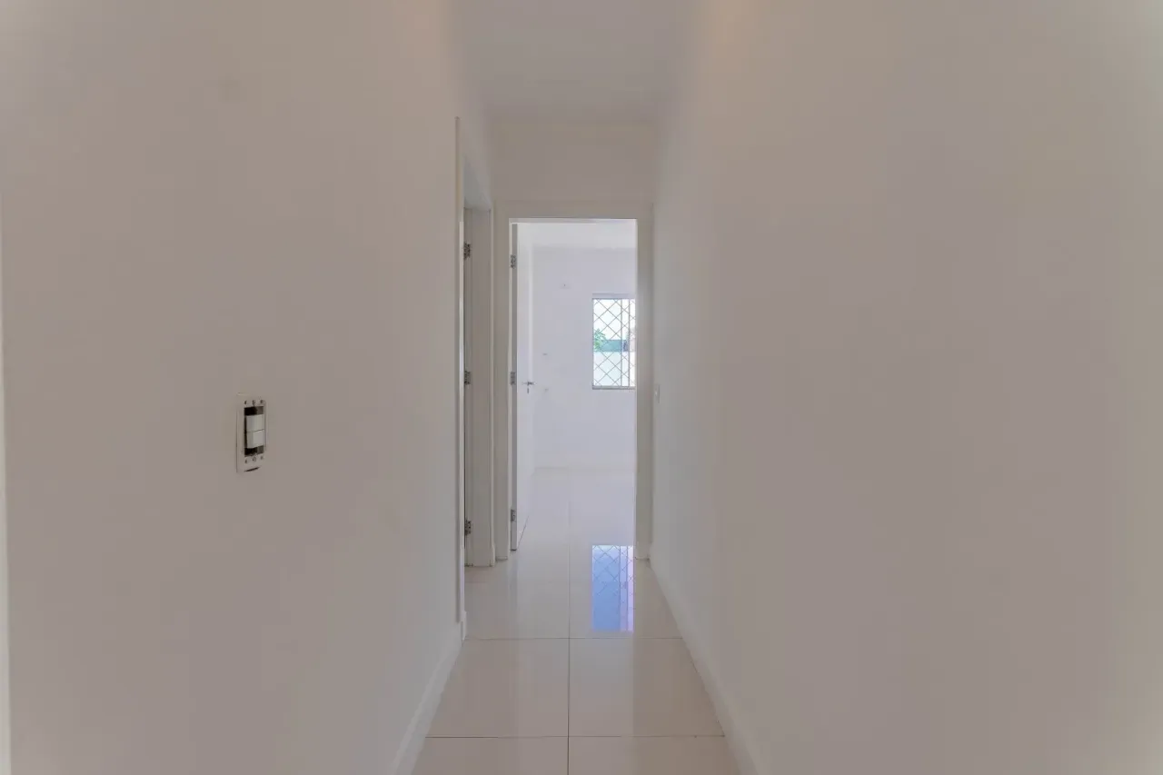 Casa Alto Padrão com 4 dormitórios sendo 2 suítes e 6 vagas na Praia dos Amores em Baln. Camboriú — foto 2