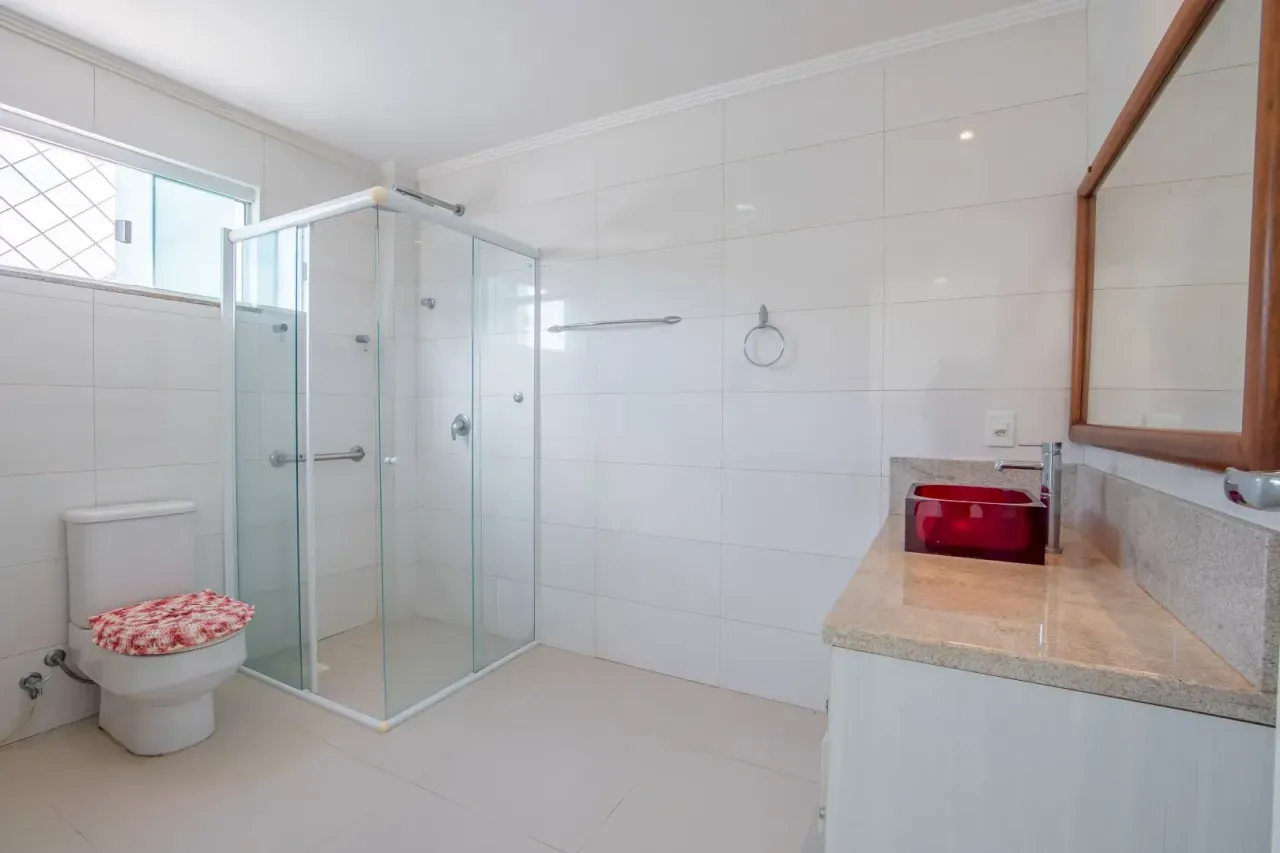 Casa Alto Padrão com 4 dormitórios sendo 2 suítes e 6 vagas na Praia dos Amores em Baln. Camboriú — foto 6