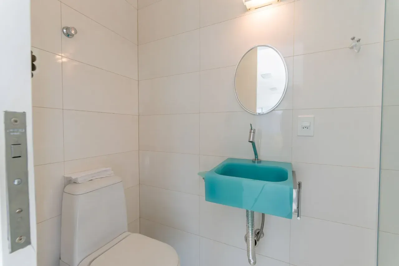 Casa Alto Padrão com 4 dormitórios sendo 2 suítes e 6 vagas na Praia dos Amores em Baln. Camboriú — foto 17