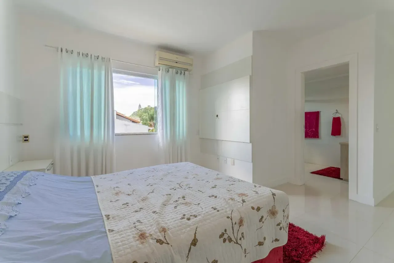 Casa Alto Padrão com 4 dormitórios sendo 2 suítes e 6 vagas na Praia dos Amores em Baln. Camboriú — foto 21