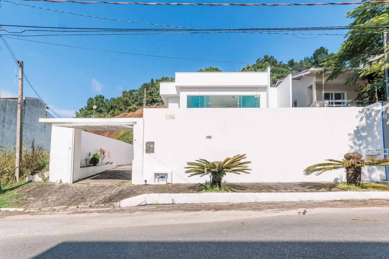 Casa Alto Padrão com 4 dormitórios sendo 2 suítes e 6 vagas na Praia dos Amores em Baln. Camboriú — foto 28