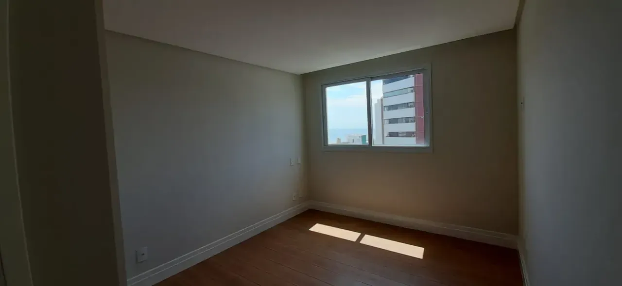 Apartamento com 4 dormitórios sendo 2 suítes e 3 vagas de garagem em Balneário Camboriú/SC — foto 9