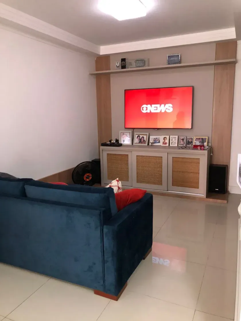 Apartamento com 3 Dormitórios sendo 1 Suíte e 2 Vagas na garagem na Praia Brava - Itajaí — foto 3