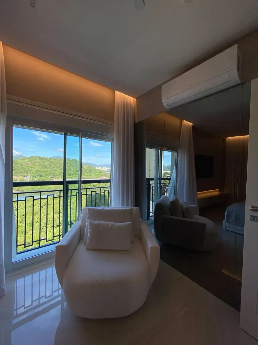 Apartamento frente mar mobiliado com 5 suítes e 4 vagas na Barra Sul em Balneário Camboriú — foto 15
