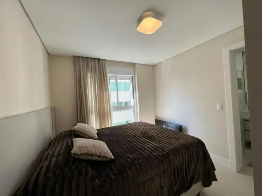 Apartamento mobiliado com 3 suítes e 2 vagas no Centro de Balneario Camboriu- SC — foto 25
