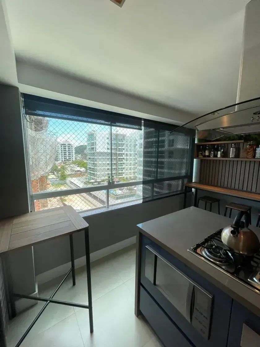 Apartamento mobiliado com 2 dormitórios sendo 1 suíte e 2 vagas de garagem na Praia Brava - Itajaí — foto 6