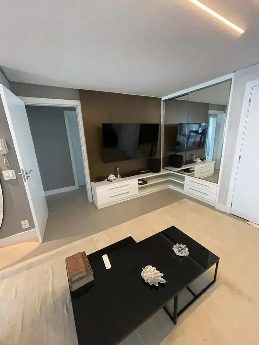 Apartamento mobiliado com 2 dormitórios sendo 1 suíte e 2 vagas de garagem na Praia Brava - Itajaí — foto 7