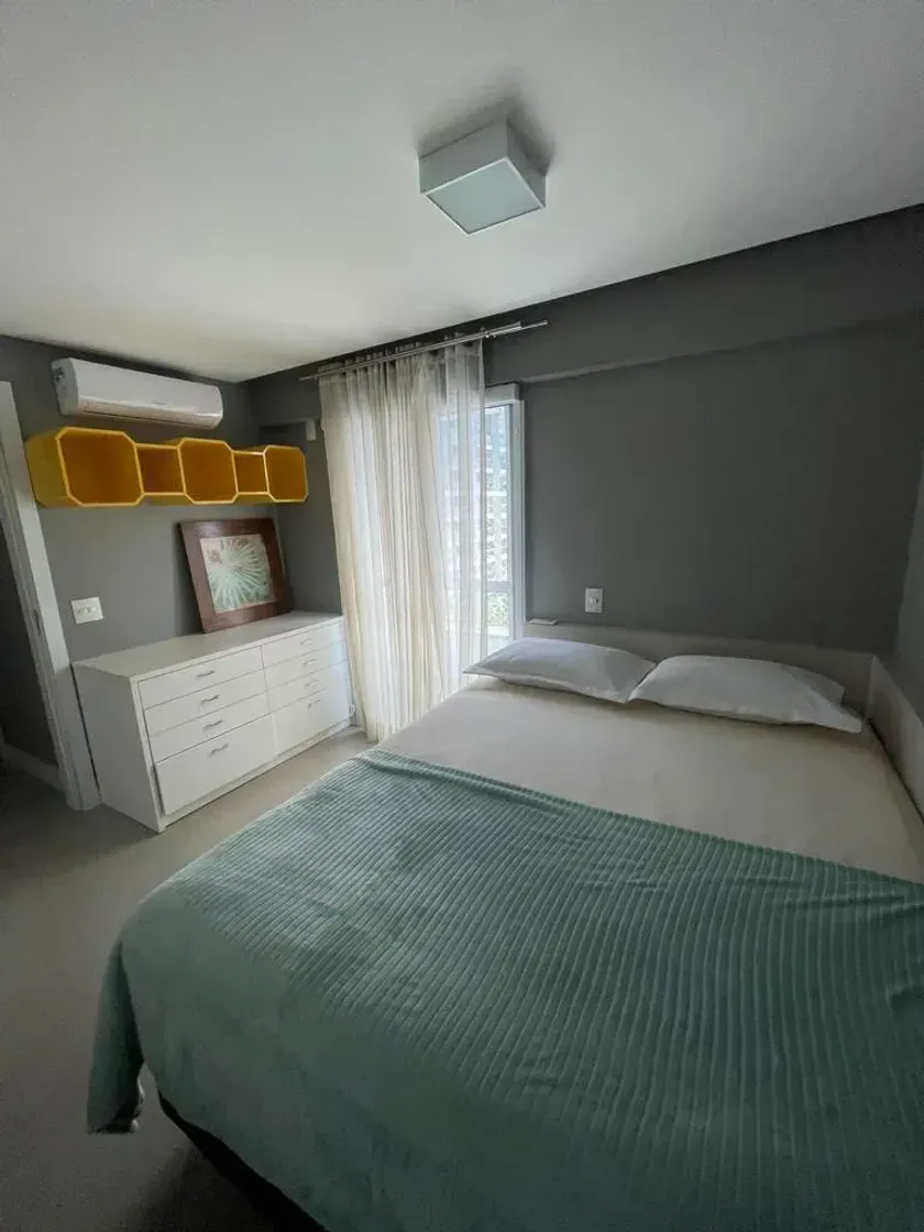 Apartamento mobiliado com 2 dormitórios sendo 1 suíte e 2 vagas de garagem na Praia Brava - Itajaí — foto 9