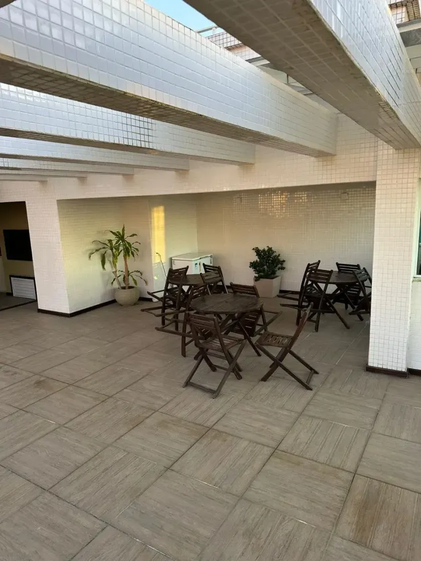 Apartamento mobiliado com 2 dormitórios sendo 1 suíte e 2 vagas de garagem na Praia Brava - Itajaí — foto 18