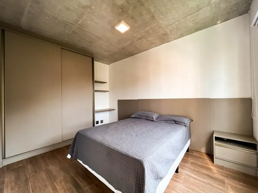 Apartamento com 1 dormitório e 1 vaga de garagem em Itajaí — foto 2