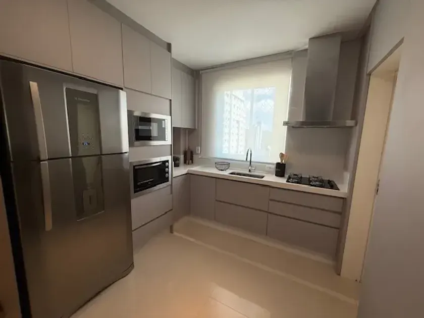 Apartamento alto padrão com 3 suítes e 2 vagas de garagem em Balneário Camboriú — foto 12