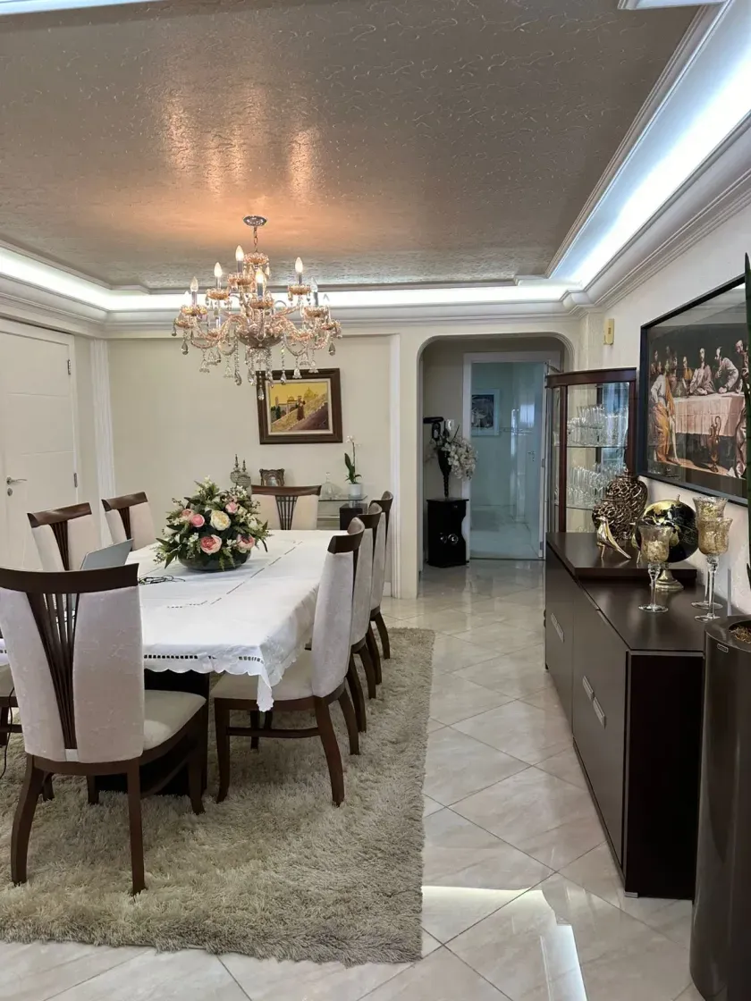 Apartamento frente mar 3 dormitórios sendo 2 suítes e 1 vaga no Centro de Balneário Camboriú — foto 2