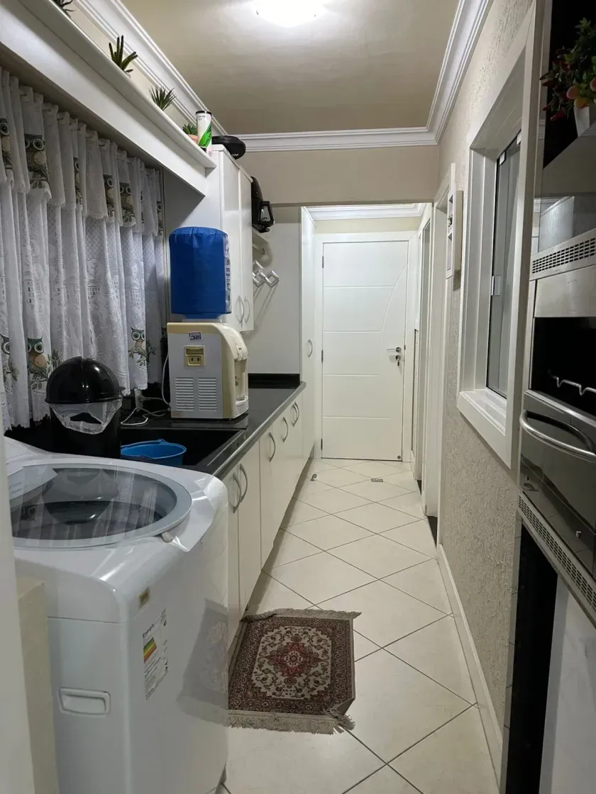 Apartamento frente mar 3 dormitórios sendo 2 suítes e 1 vaga no Centro de Balneário Camboriú — foto 8